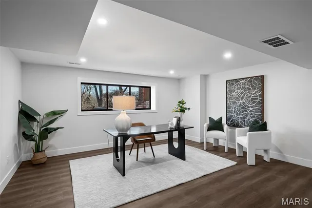 $2,775,000 | 1534 Woodgate Drive, Frontenac, MO 63131