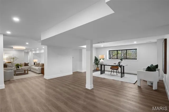 $2,775,000 | 1534 Woodgate Drive, Frontenac, MO 63131