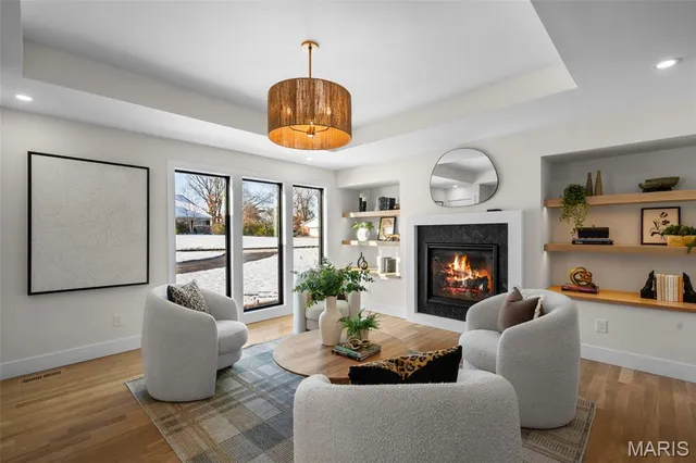 $2,775,000 | 1534 Woodgate Drive, Frontenac, MO 63131