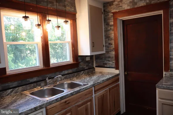 $260,000 | 3383 Petersburg Pike, Franklin, WV 26807