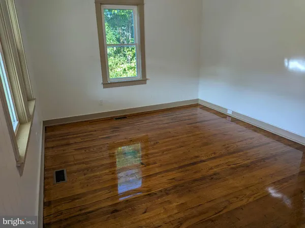 $260,000 | 3383 Petersburg Pike, Franklin, WV 26807