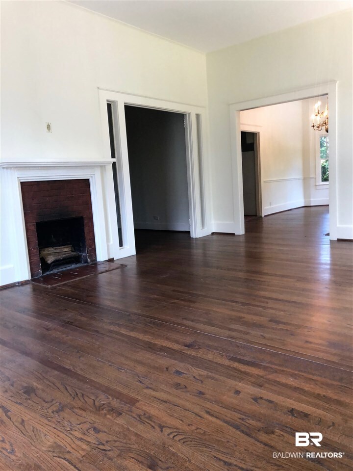 4752 Old Shell Road Mobile, AL 36608 - Photo 4 of 27