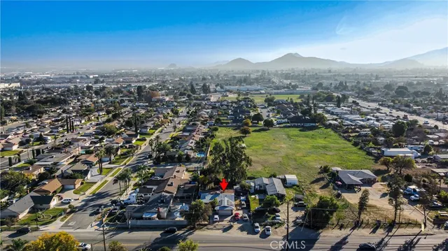 $530,000 | 18793 San Bernardino Avenue, Bloomington, CA 92316