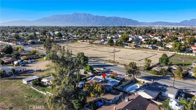 $530,000 | 18793 San Bernardino Avenue, Bloomington, CA 92316