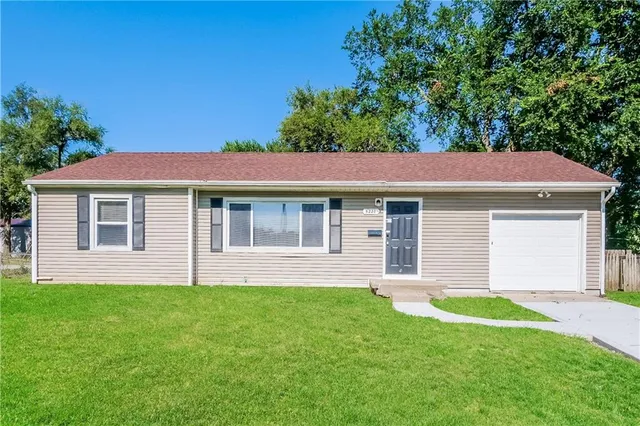 $1,455 | 5228 Marsh Avenue, Kansas City, MO 64129