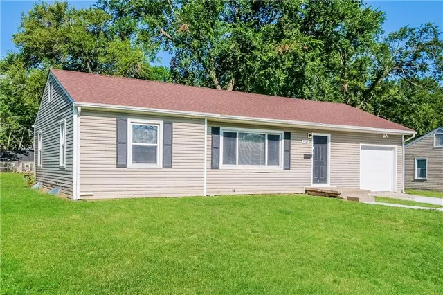 $1,455 | 5228 Marsh Avenue, Kansas City, MO 64129