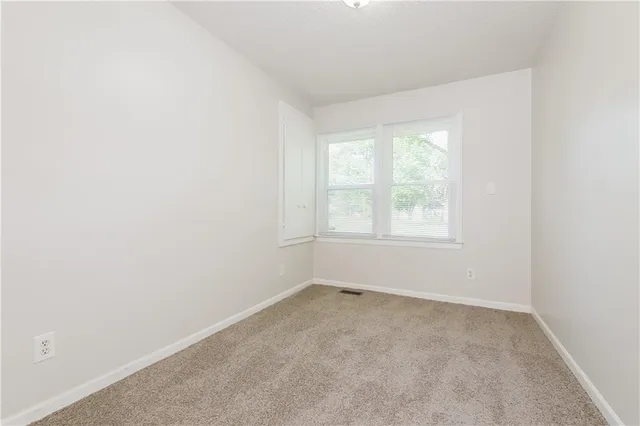 $1,455 | 5228 Marsh Avenue, Kansas City, MO 64129