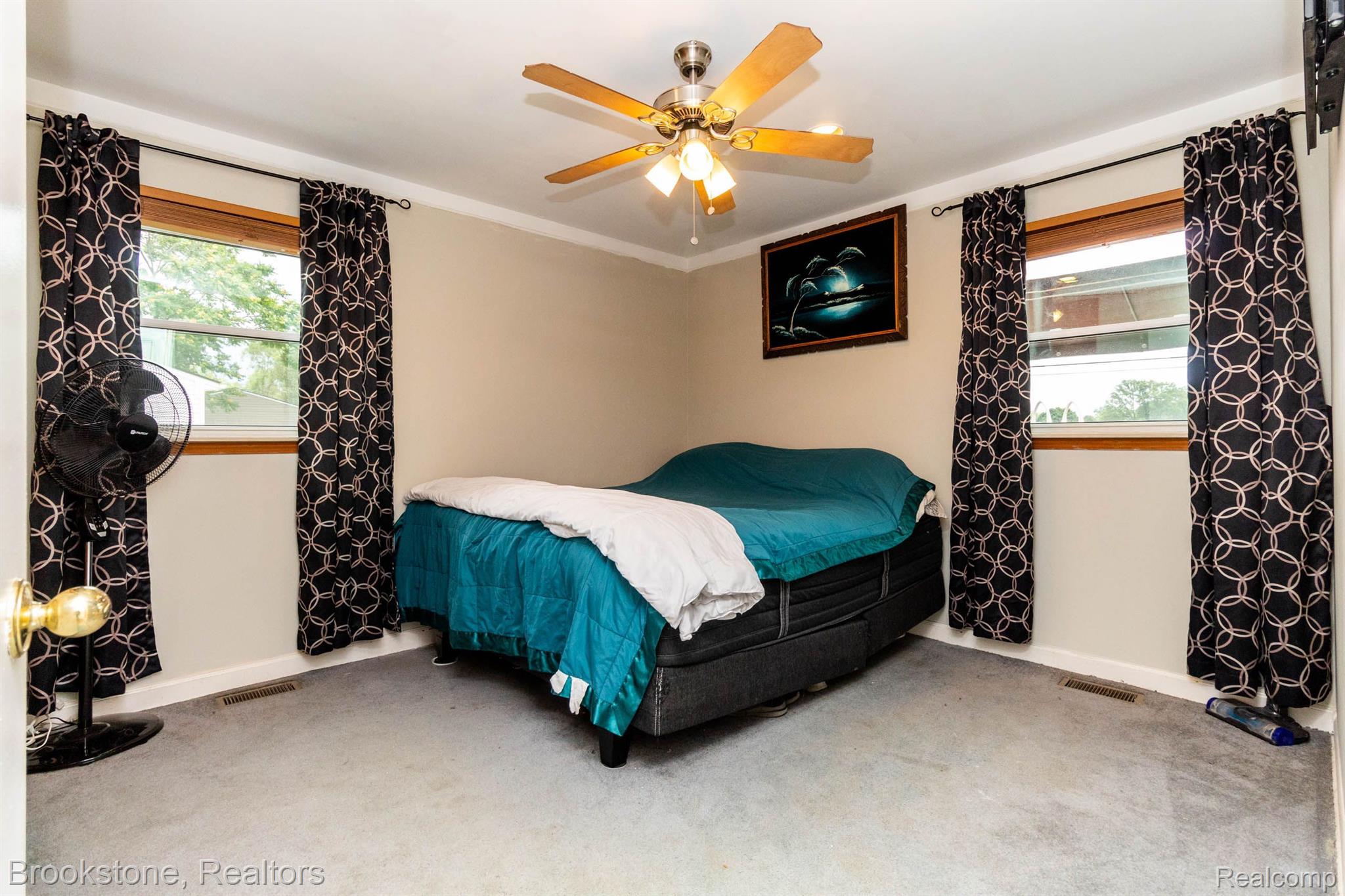 3263 Avon Manor Road Rochester, MI 48307 - Photo 16 of 33 Gallery Image 16