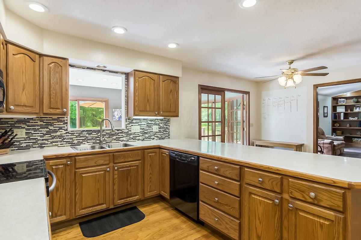 1705 Blue Jay Road Heath, OH 43056 - Photo 15 of 72