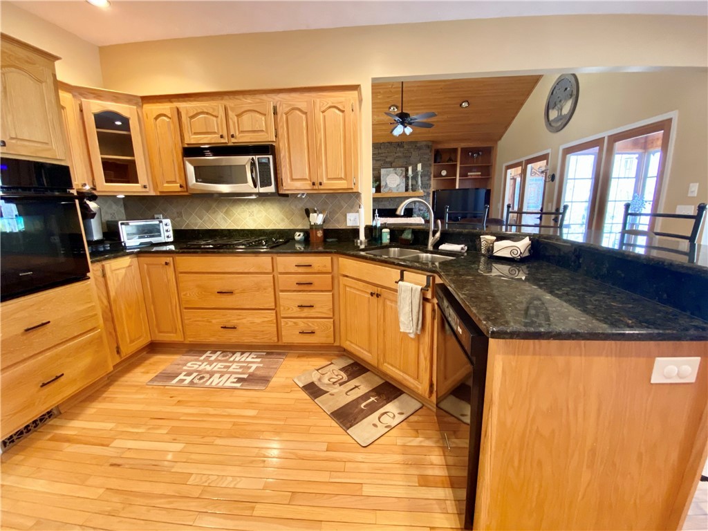 321 Waldrop Stone Road Central, SC 29630 - Photo 18 of 50