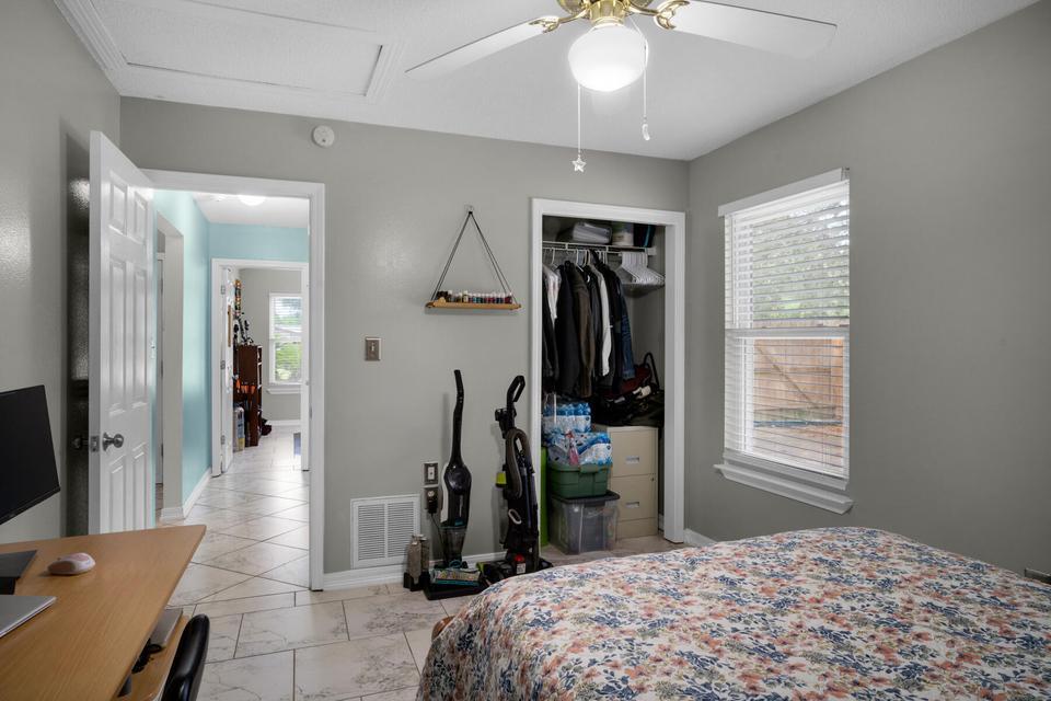 318 Pelham Road Fort Walton Beach, FL 32547 - Photo 16 of 21 20250529195207162532000000-o