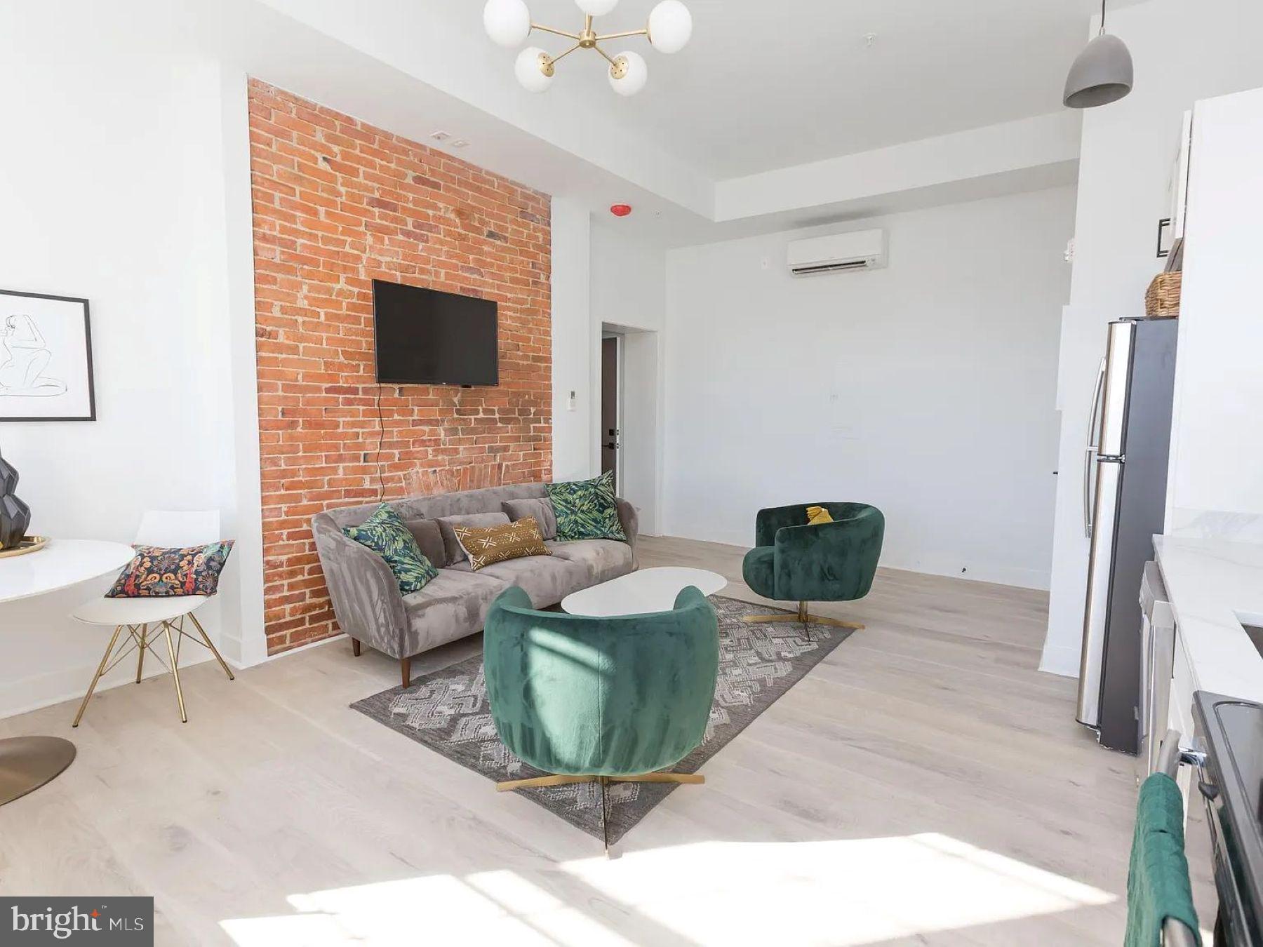 415 St Paul Street, Unit 403 Baltimore, MD 21202 - Photo 5 of 12 Living Area - Model Home