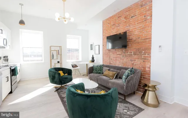 $900 | 415 St Paul Street, Unit 403, Baltimore, MD 21202