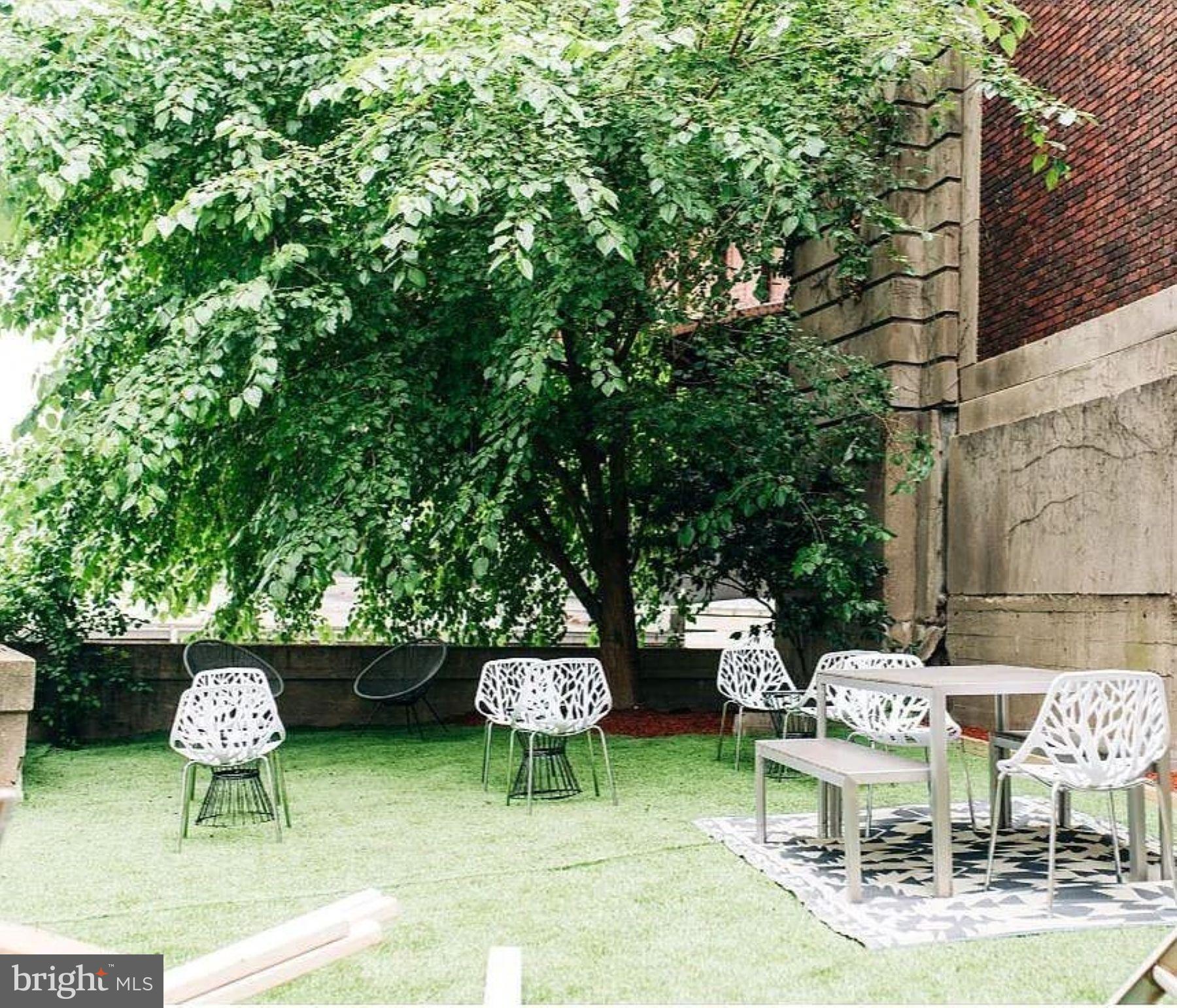 415 St Paul Street, Unit 403 Baltimore, MD 21202 - Photo 9 of 12 Outdoor Seating Area