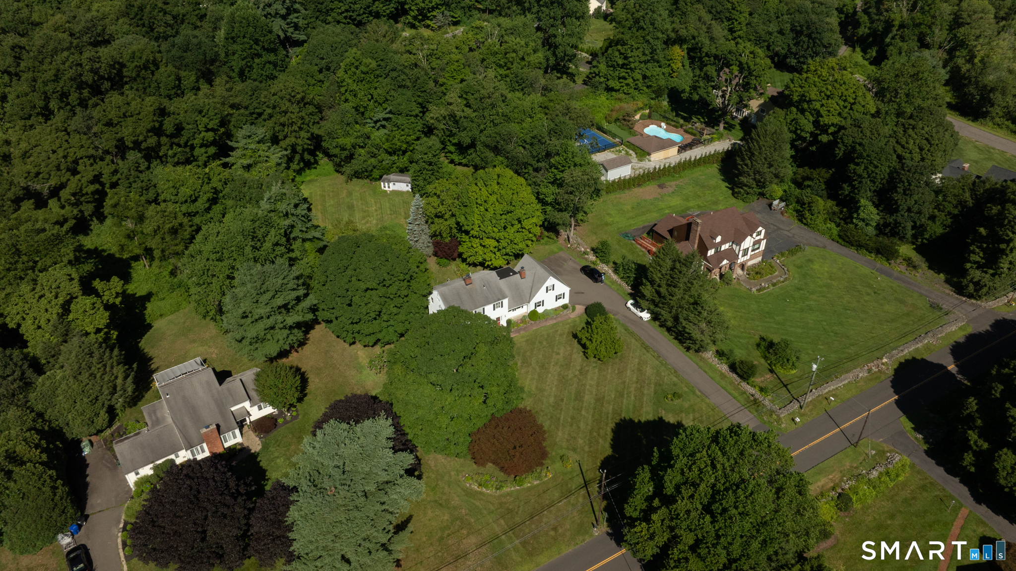 323 Watertown Road Middlebury, CT 06762 - Photo 21 of 22 Gallery Image 21