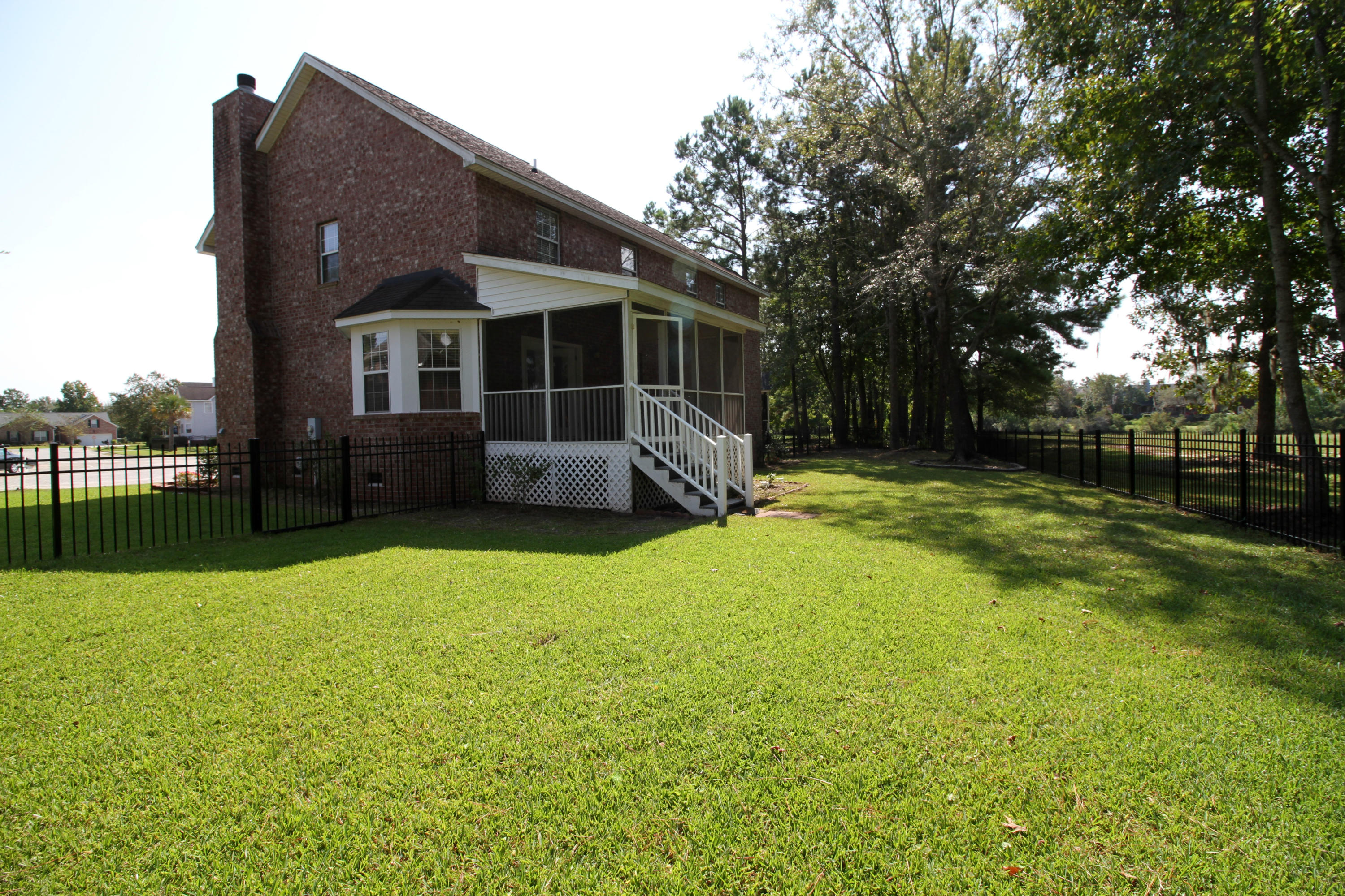 1319 Kingfisher Circle Hanahan, SC 29410 - Photo 12 of 13 1319 Kingfisher