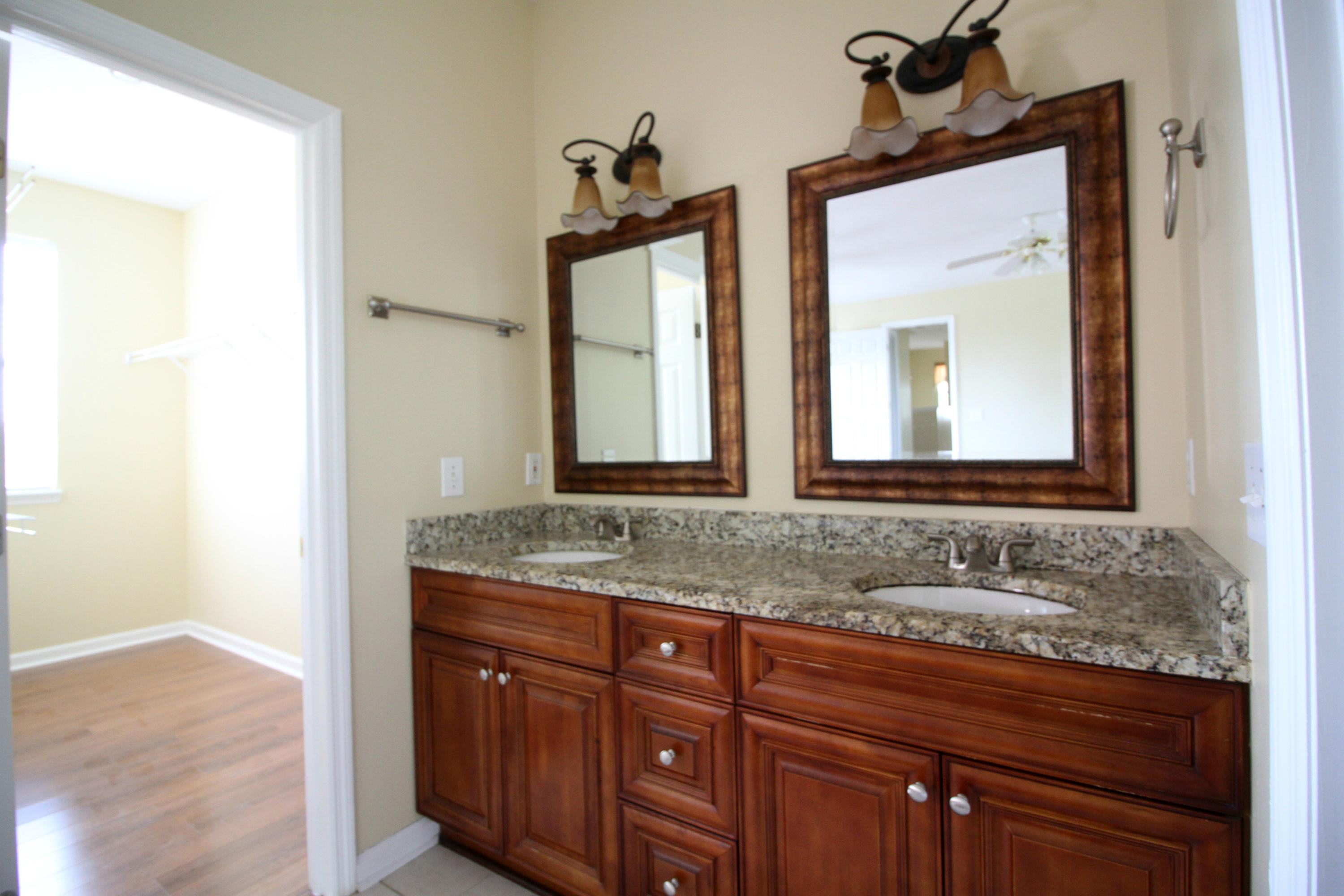 1319 Kingfisher Circle Hanahan, SC 29410 - Photo 7 of 13 1319 Kingfisher