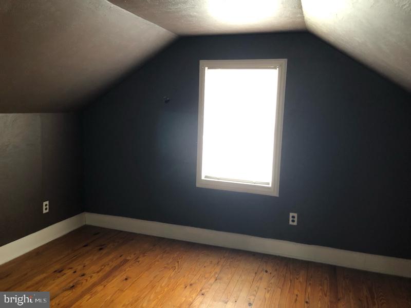 129 Homeland Road York, PA 17403 - Photo 14 of 21 Gallery Image 14