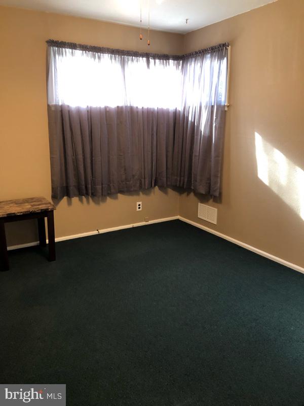 129 Homeland Road York, PA 17403 - Photo 8 of 21 Gallery Image 8