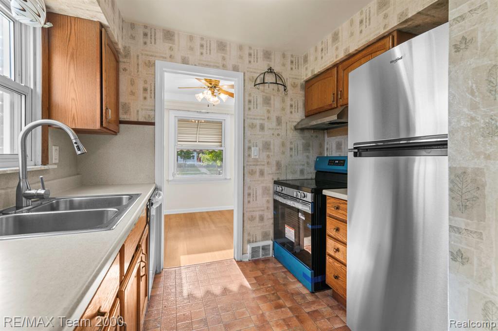 3547 Merrick Street Dearborn, MI 48124 - Photo 10 of 30