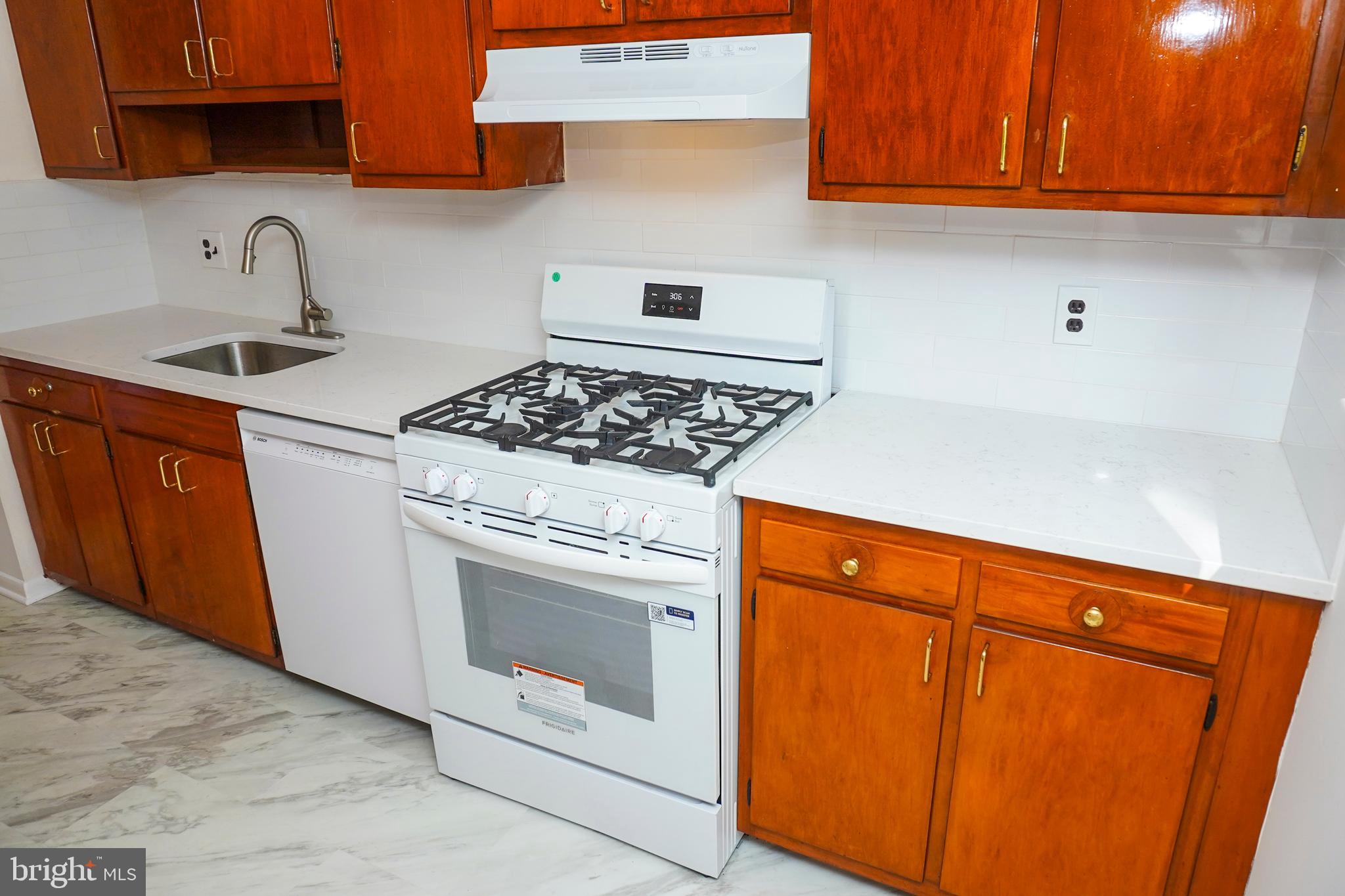 7019 Redmiles Road Laurel, MD 20707 - Photo 14 of 59 Kitchen View 3