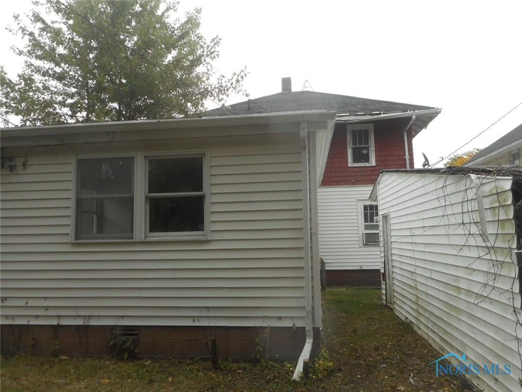 1427 Addington Road Toledo, OH 43607 - Photo 6 of 28 Gallery Image 6