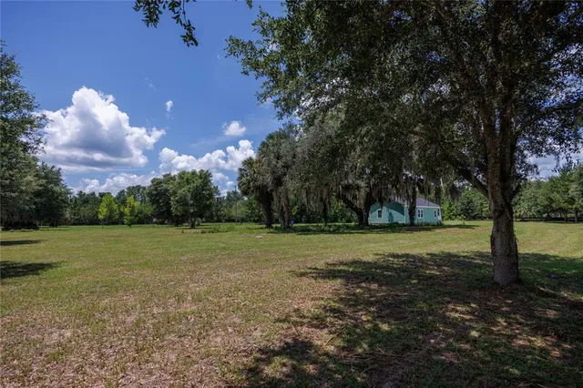 $437,000 | 16011 County Road 325, Hawthorne, FL 32640