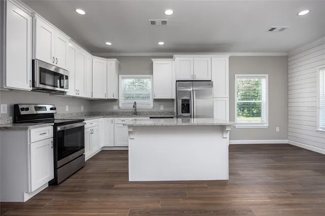 $437,000 | 16011 County Road 325, Hawthorne, FL 32640