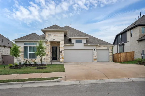 $2,900 | 135 Independence Drive, Kyle, TX 78640