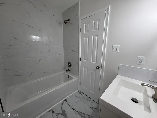 $1,975 | 7308 East Springbrook Court, Middletown, MD 21769