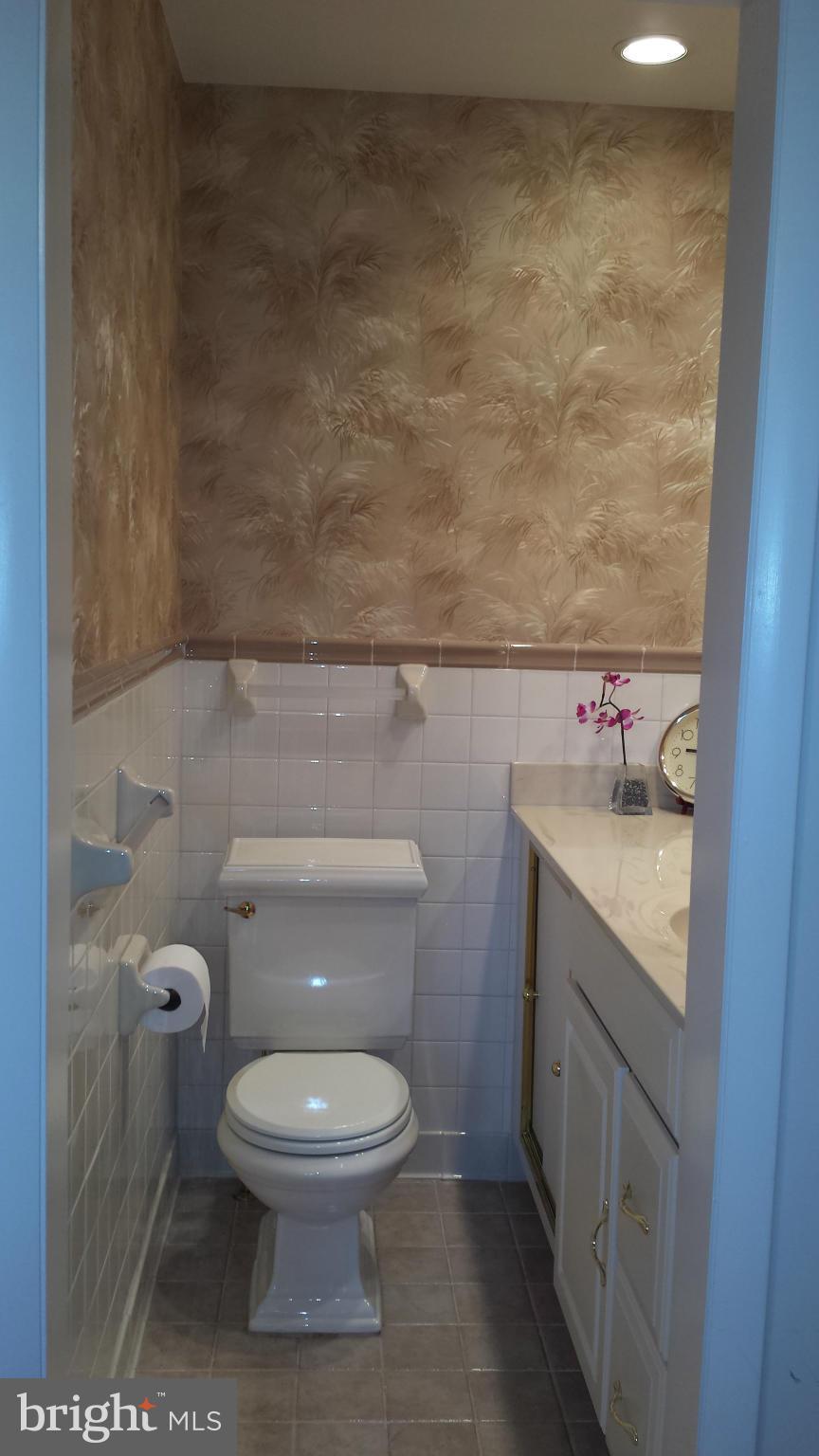 4513 Old Court Road Baltimore, MD 21208 - Photo 14 of 30 Bath
