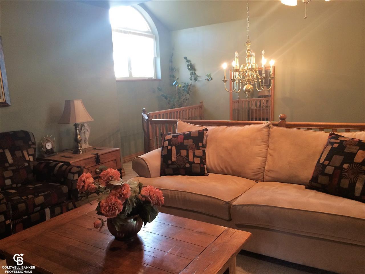 10900 Metcalf Road Yale, MI 48097 - Photo 18 of 69 This is a view of the den-sitting area.
