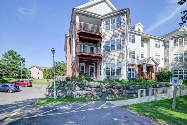 $299,000 | 127 Shato Lane, Monona, WI 53716