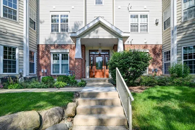 $299,000 | 127 Shato Lane, Monona, WI 53716