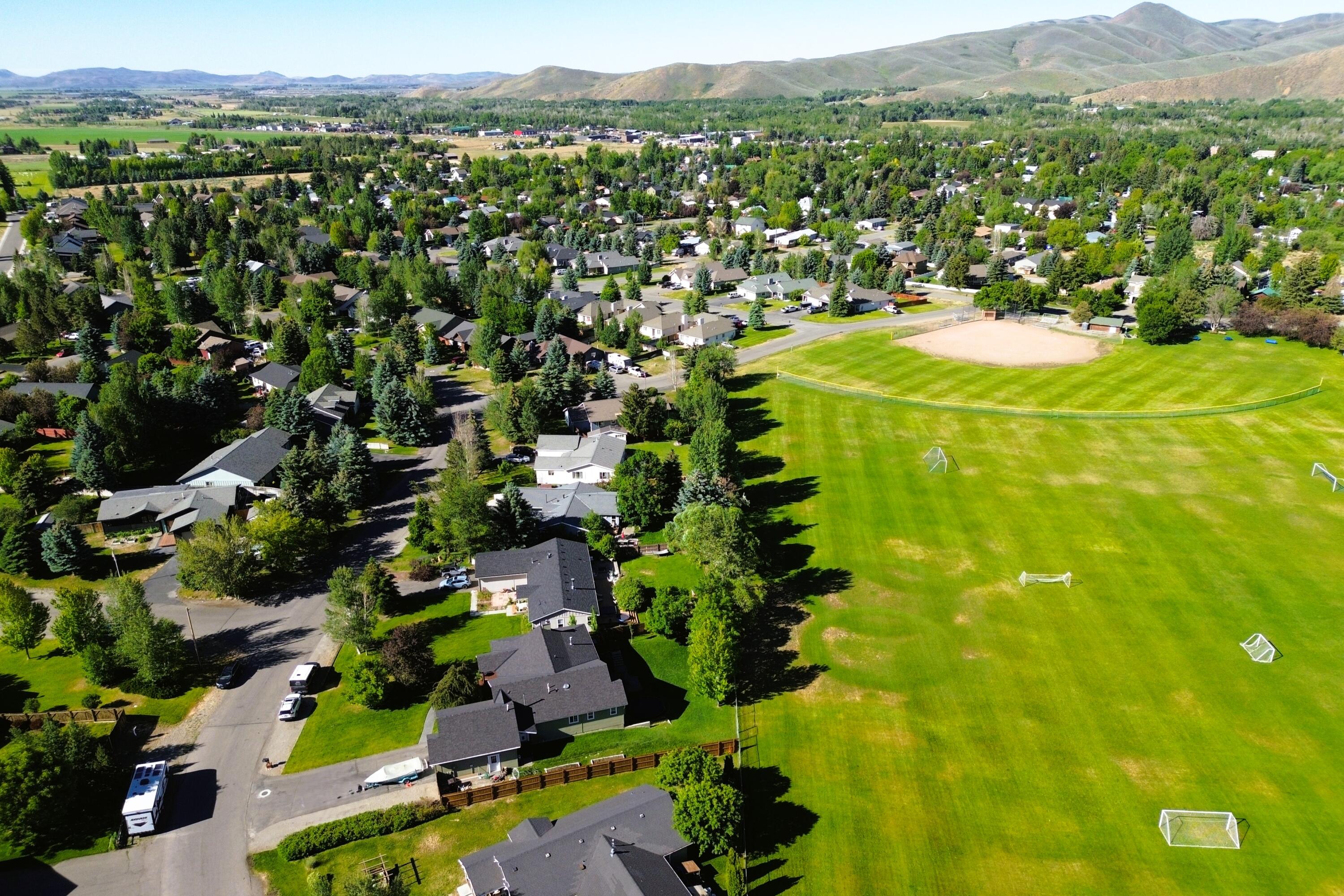 341 Ridge View Drive Bellevue, ID 83313 - Photo 33 of 35 Aerial
