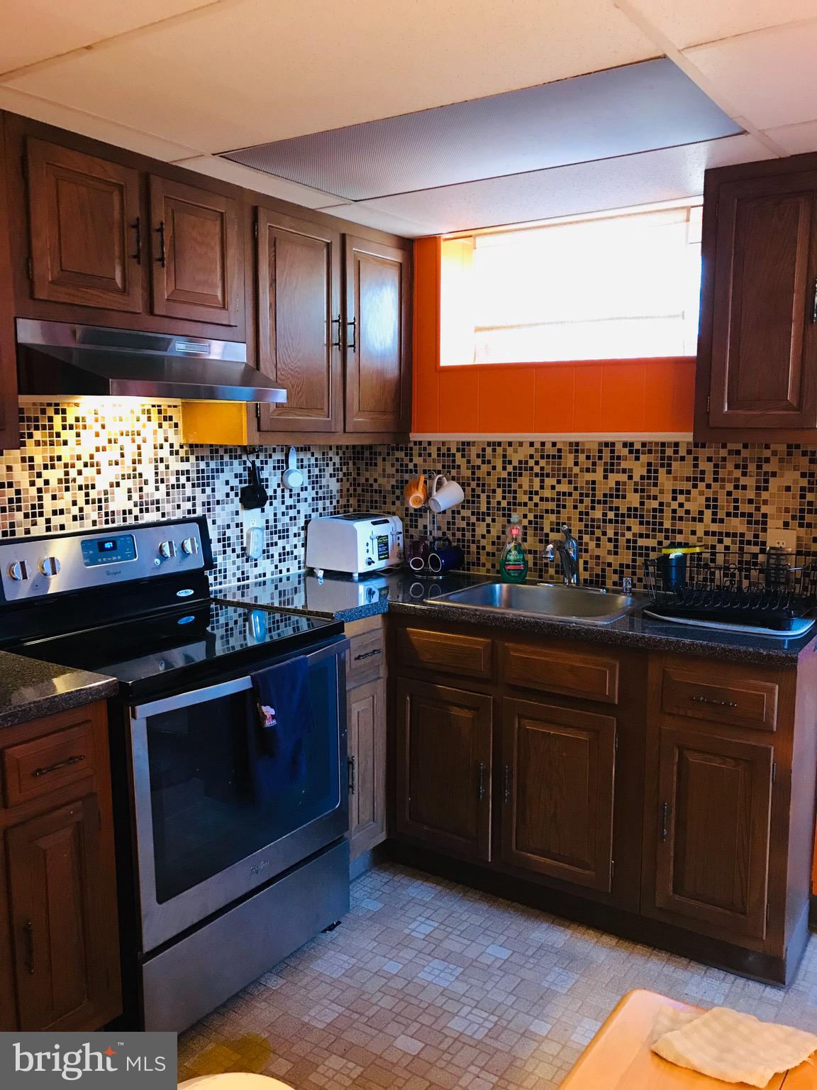 411 County Line Road Huntingdon Valley, PA 19006 - Photo 36 of 45 Main House-Lower Level-Owners Unit (Kitchen)