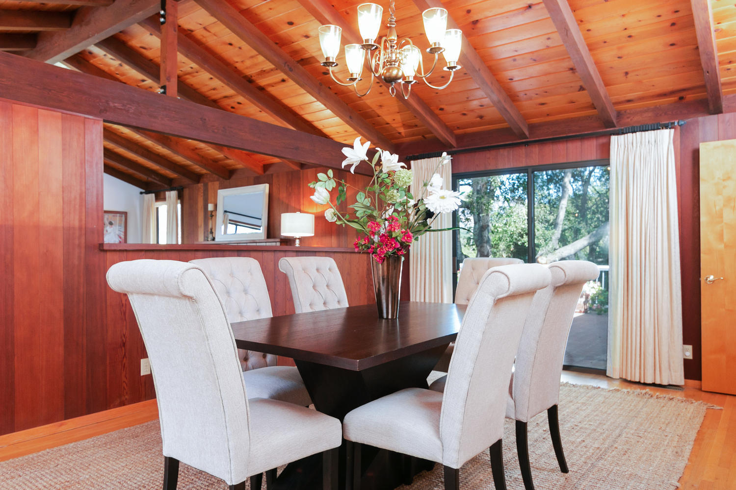 186 Sierra Vista Road Montecito, CA 93108 - Photo 13 of 47 13 - Dining Room