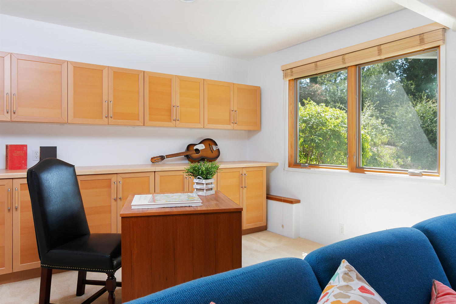 186 Sierra Vista Road Montecito, CA 93108 - Photo 32 of 47 32 - Bedroom - Office