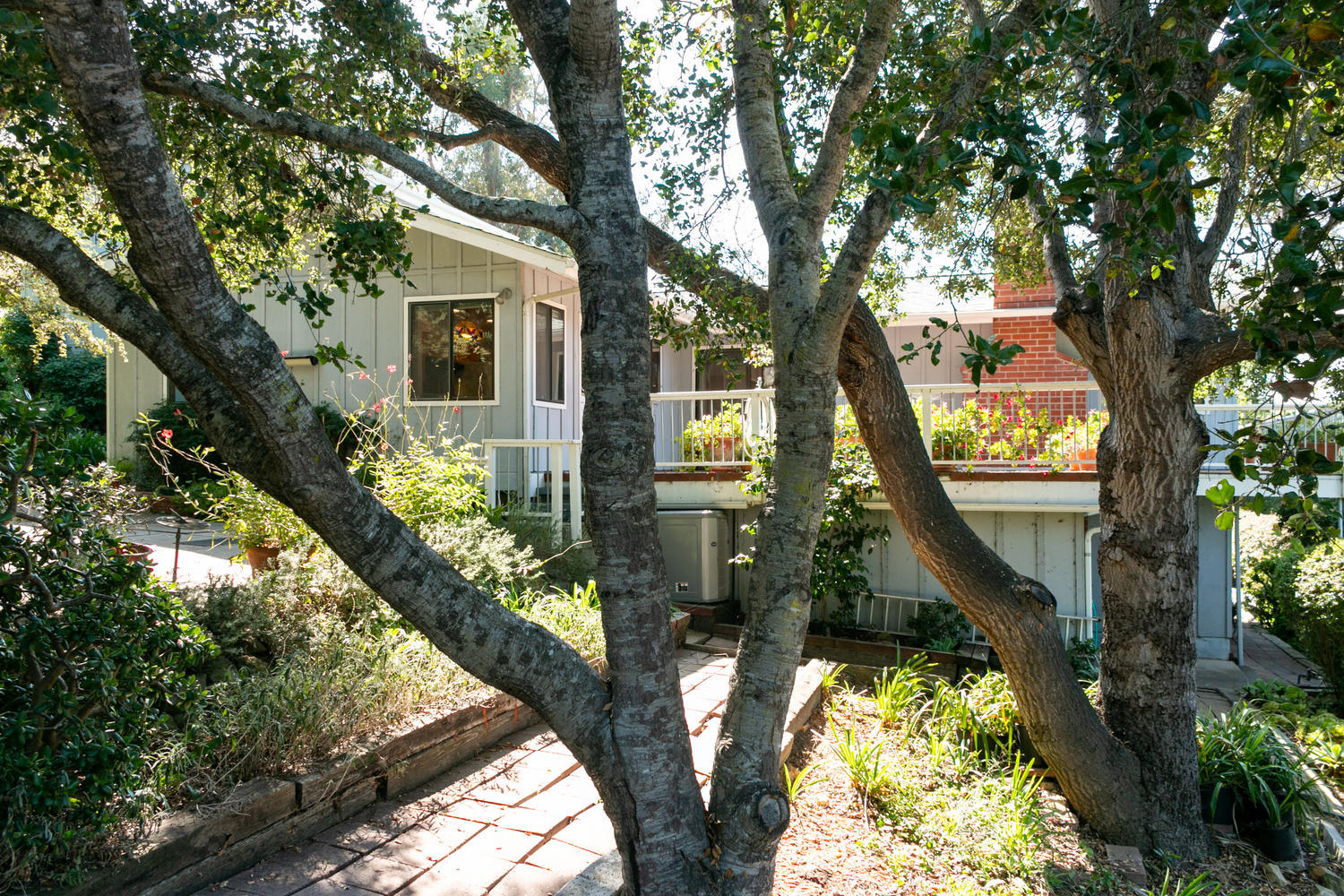 186 Sierra Vista Road Montecito, CA 93108 - Photo 44 of 47 44 - Exterior Back