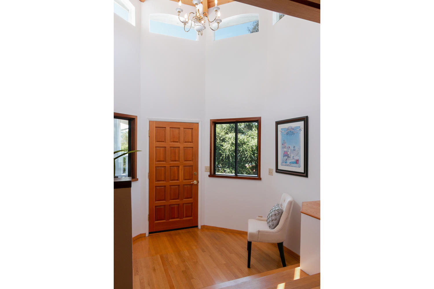 186 Sierra Vista Road Montecito, CA 93108 - Photo 6 of 47 06 - Foyer