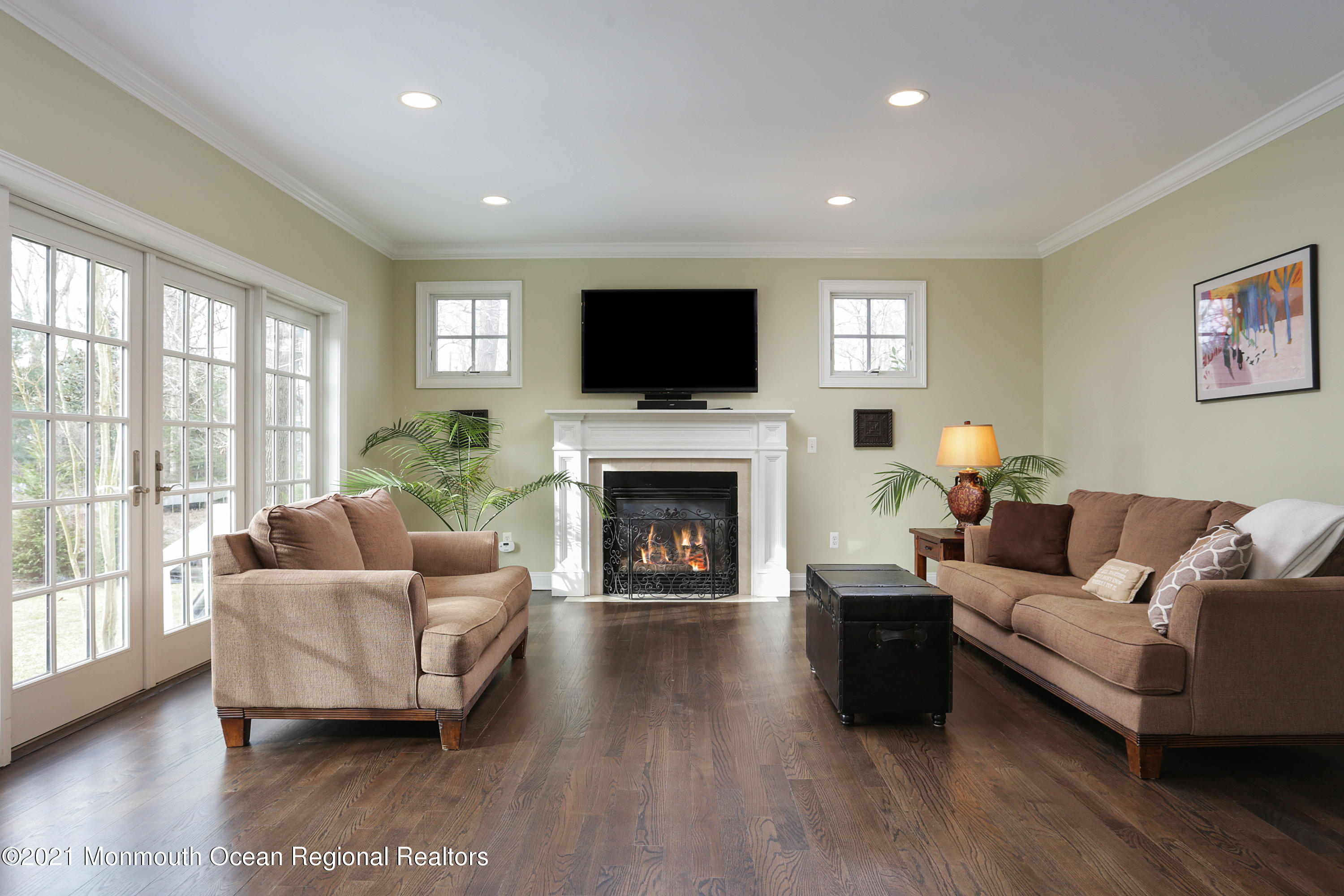 147 Black Point Road Rumson, NJ 07760 - Photo 15 of 34 Family Room