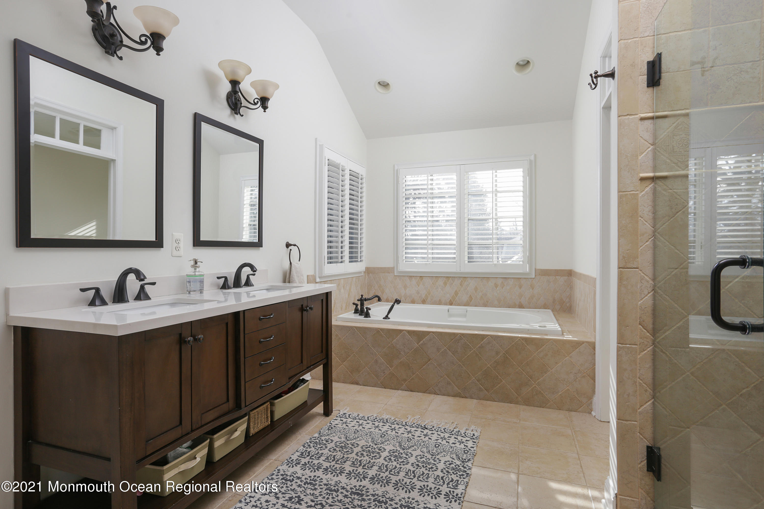 147 Black Point Road Rumson, NJ 07760 - Photo 24 of 34 Master Bedroom Bathroom