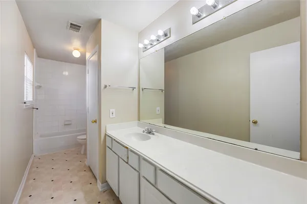 $2,600 | 4806 Cotton Ridge Trail, Houston, TX 77053