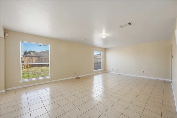 $2,600 | 4806 Cotton Ridge Trail, Houston, TX 77053