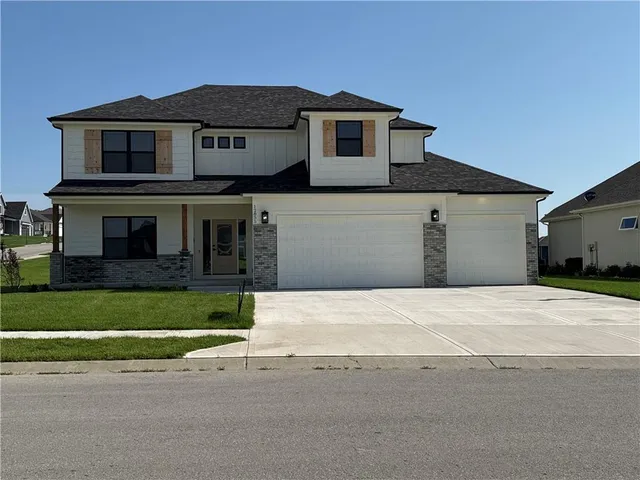 $719,900 | 12855 North Arbor Way, Platte City, MO 64079