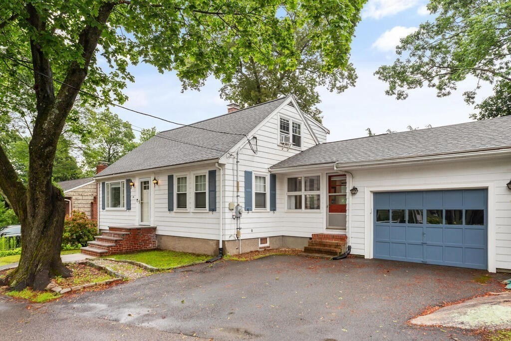 116 Quinn Road Lynn, MA 01904 - Photo 3 of 27 a view of outdoor space yard and front view of a house