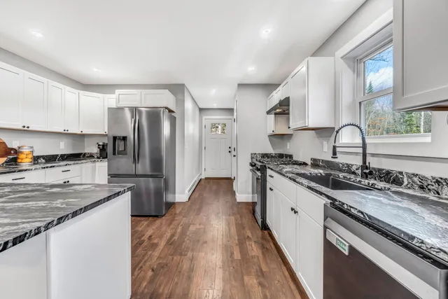 $409,900 | 79 Country Club Road, Norway, ME 04268