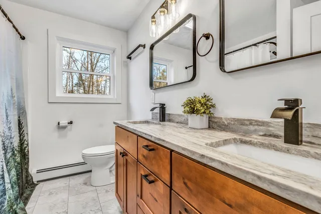 $409,900 | 79 Country Club Road, Norway, ME 04268