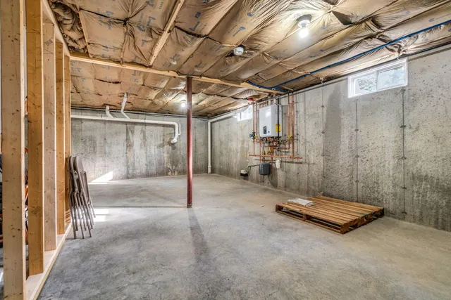 $409,900 | 79 Country Club Road, Norway, ME 04268