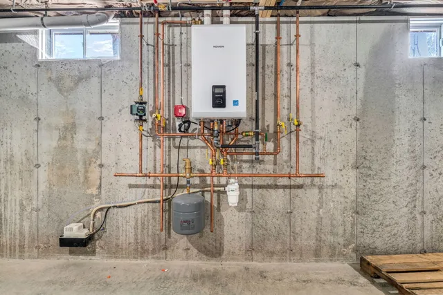 $409,900 | 79 Country Club Road, Norway, ME 04268